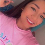 Maestra que muy dedicada a sus estudiantes y los niños me entienden perfectamente